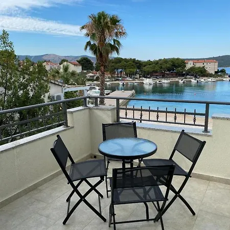 Cap Adria Apartment Residence Zaboric Exterior photo